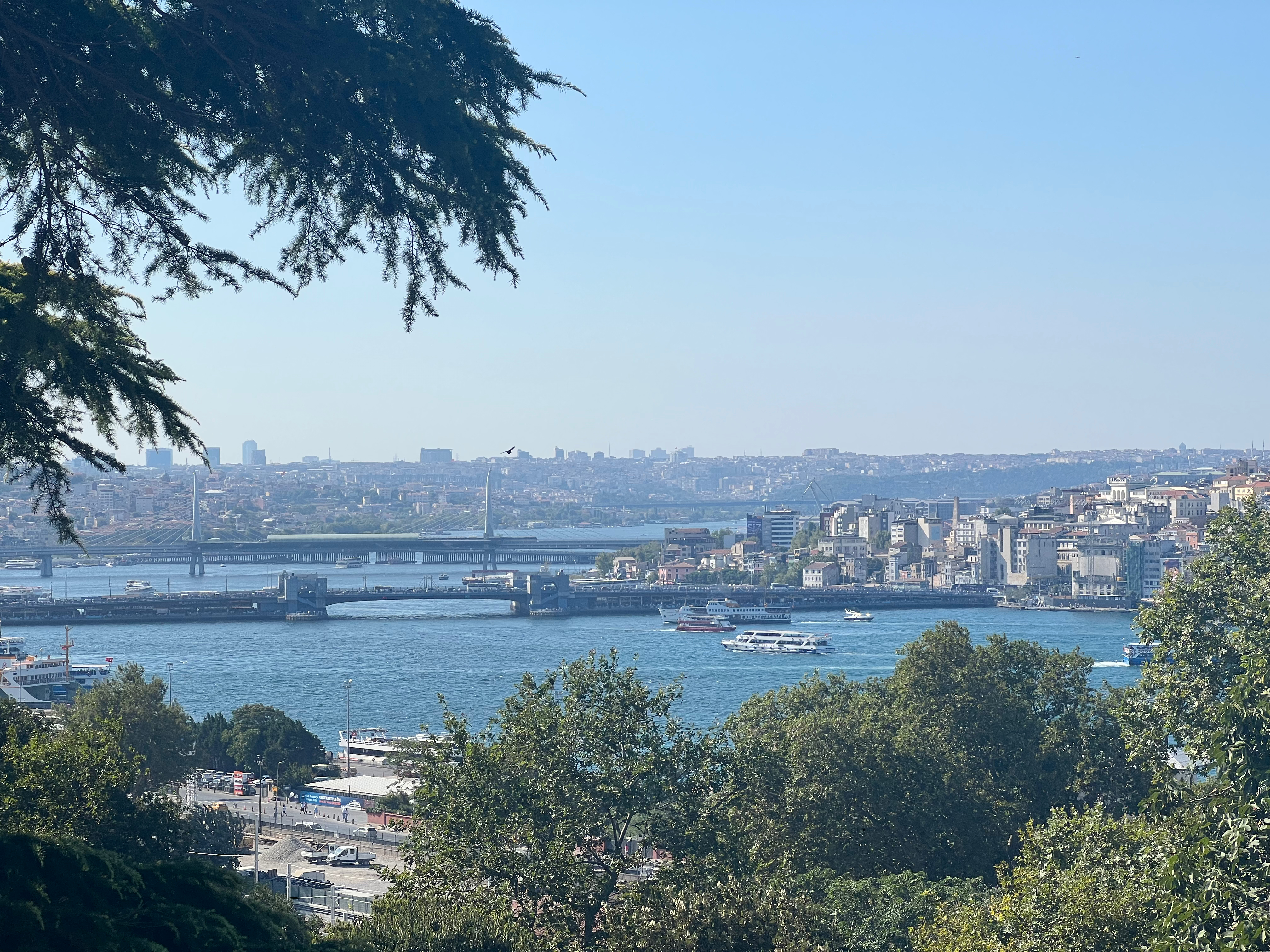 Picture from the topkapi palace to the golden horn